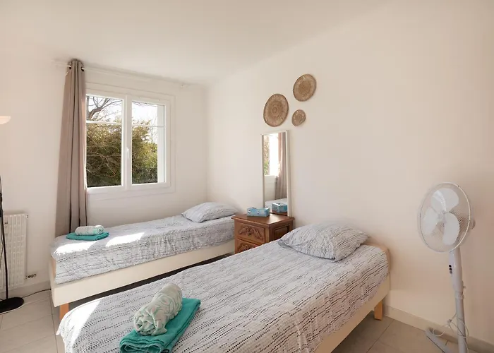 Cosy Proche Apartment Antibes